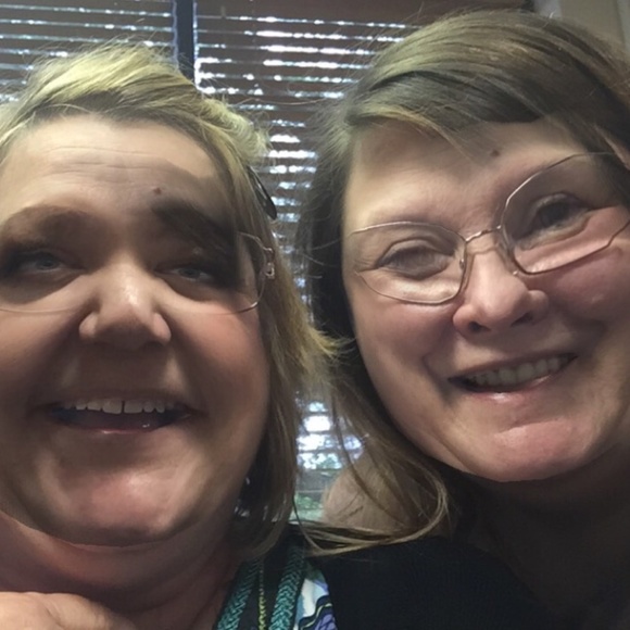 Meet your Posher, Nancy - Picture 2 of 3